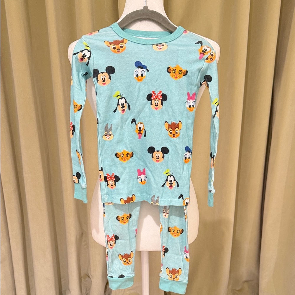 NWOT- Monica& Andy - Toddler Disney Mickey & Friends Pajama Set - Sizes: 4T & 5T